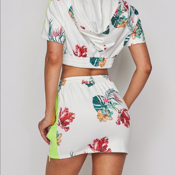 GlamSport Tropical Print Skirt Set - Picture 8 of 8